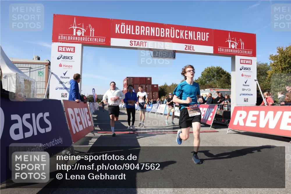 03.10.2025 - Köhlbrandbrückenlauf Lena Gebhardt http://msf.ph/oto/9047562 03.10.2025 13:03:17 Ziel 4085, 4208, 4268, 4283, 4856, 5048, 5063, 6279, 6612, 6722, 6784 meine-sportfotos.de