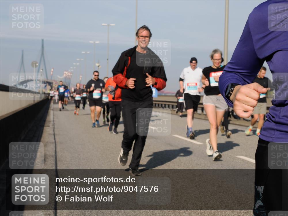 03.10.2025 - Köhlbrandbrückenlauf Fabian Wolf http://msf.ph/oto/9047576 03.10.2025 09:59:40 Position 3  meine-sportfotos.de