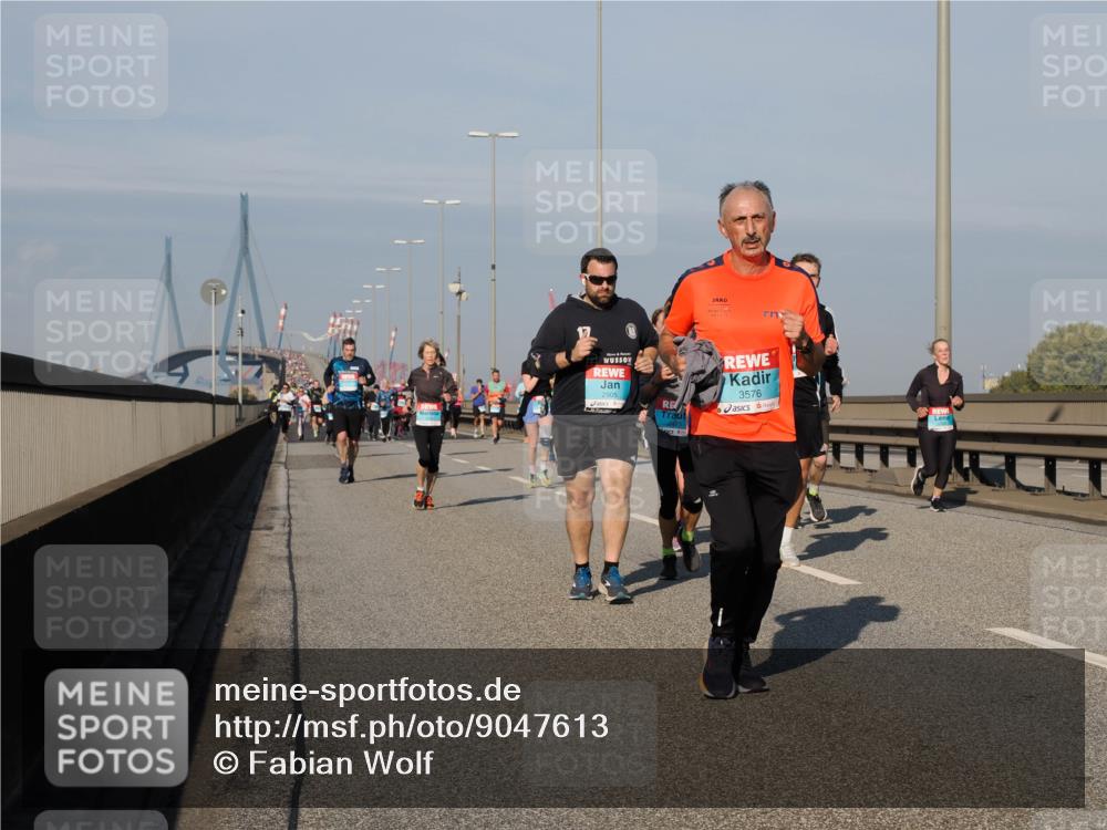 03.10.2025 - Köhlbrandbrückenlauf Fabian Wolf http://msf.ph/oto/9047613 03.10.2025 09:59:43 Position 3 2905, 3576 meine-sportfotos.de