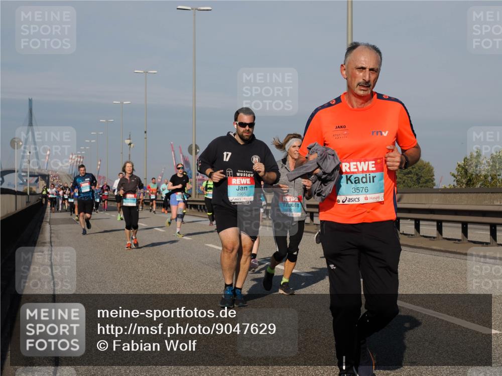 03.10.2025 - Köhlbrandbrückenlauf Fabian Wolf http://msf.ph/oto/9047629 03.10.2025 09:59:44 Position 3 2905, 3576 meine-sportfotos.de