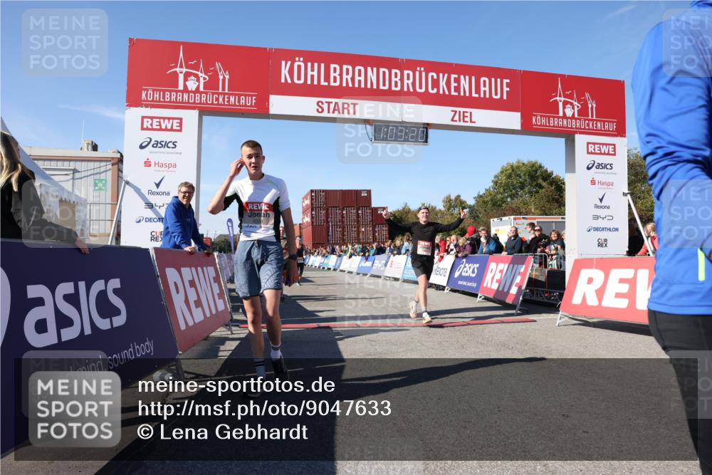 03.10.2025 - Köhlbrandbrückenlauf Lena Gebhardt http://msf.ph/oto/9047633 03.10.2025 13:03:21 Ziel 4085, 4208, 4225, 4268, 4283, 4856, 5048, 5063, 6279, 6612, 6632, 6722, 6784 meine-sportfotos.de