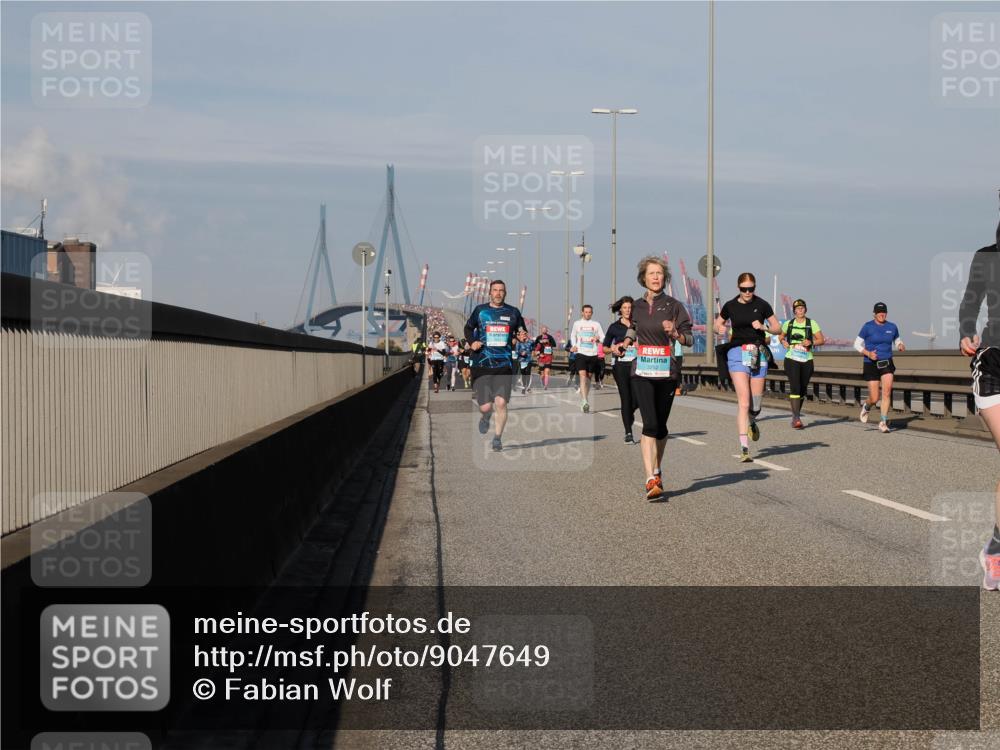 03.10.2025 - Köhlbrandbrückenlauf Fabian Wolf http://msf.ph/oto/9047649 03.10.2025 09:59:46 Position 3  meine-sportfotos.de
