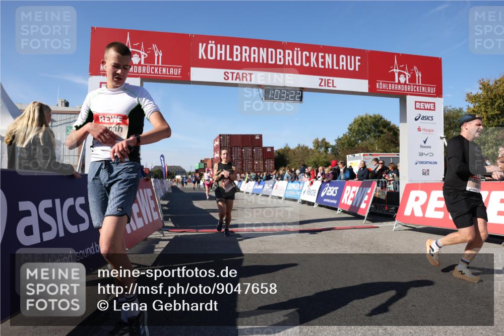 03.10.2025 - Köhlbrandbrückenlauf Lena Gebhardt http://msf.ph/oto/9047658 03.10.2025 13:03:22 Ziel 4085, 4208, 4225, 4268, 4283, 4454, 4856, 5048, 5063, 6279, 6612, 6632, 6722, 6784 meine-sportfotos.de