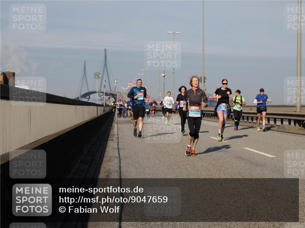 03.10.2025 - Köhlbrandbrückenlauf Fabian Wolf http://msf.ph/oto/9047659 03.10.2025 09:59:46 Position 3 3252 meine-sportfotos.de