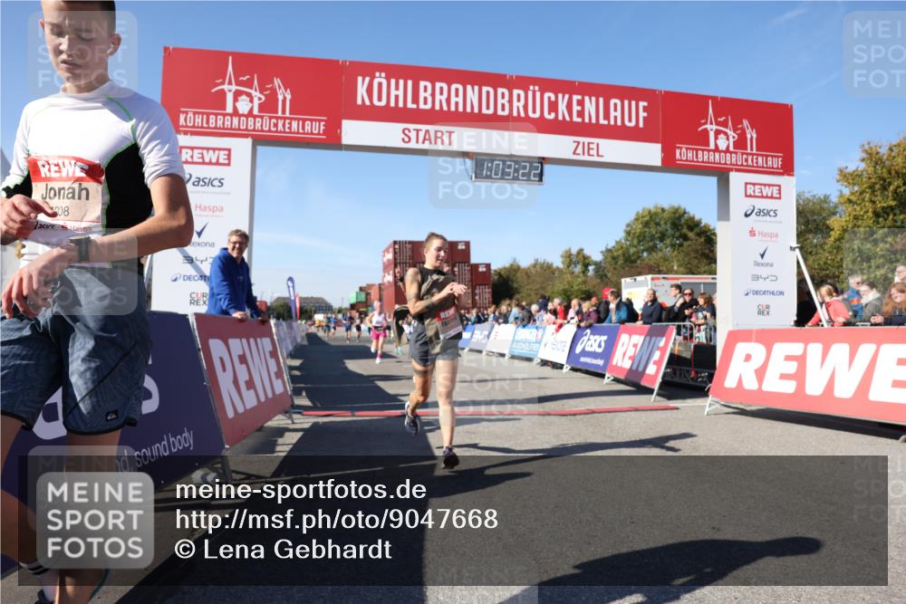 03.10.2025 - Köhlbrandbrückenlauf Lena Gebhardt http://msf.ph/oto/9047668 03.10.2025 13:03:23 Ziel 4085, 4208, 4225, 4268, 4283, 4300, 4454, 4856, 5048, 5063, 6207, 6279, 6612, 6632, 6722, 6784 meine-sportfotos.de