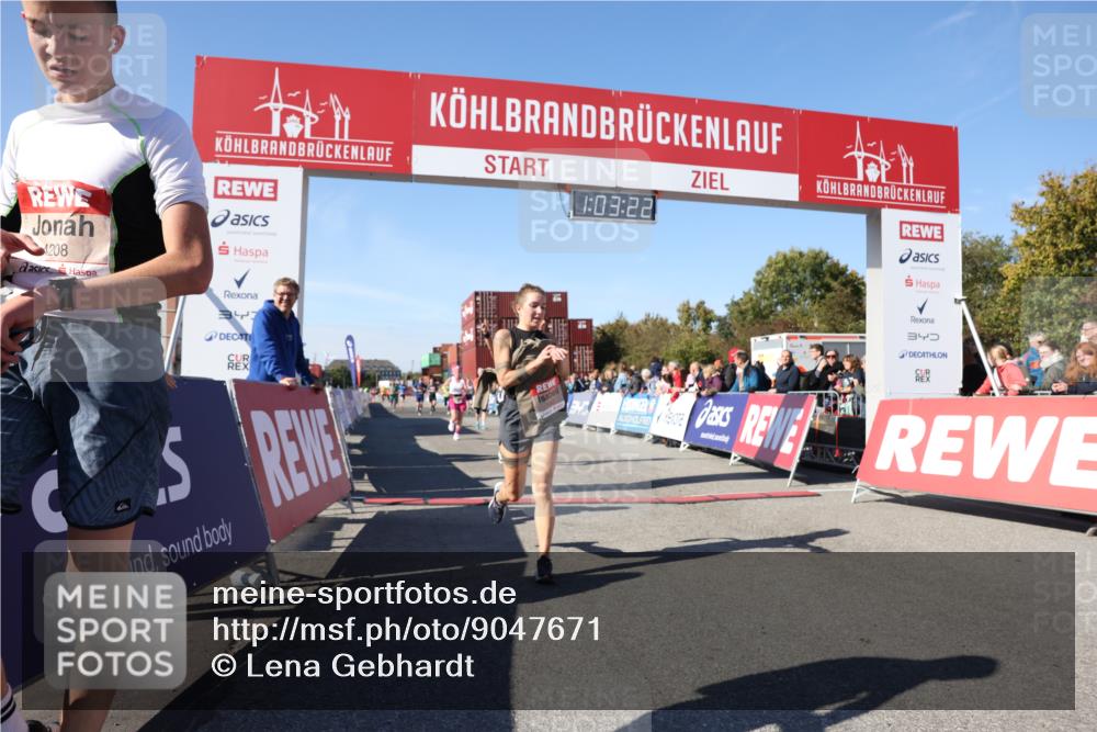 03.10.2025 - Köhlbrandbrückenlauf Lena Gebhardt http://msf.ph/oto/9047671 03.10.2025 13:03:23 Ziel 4085, 4208, 4225, 4268, 4283, 4300, 4454, 4856, 5048, 5063, 6207, 6279, 6612, 6632, 6722, 6784 meine-sportfotos.de
