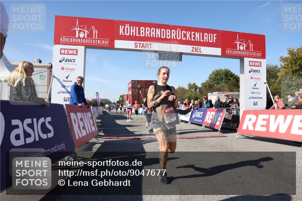 03.10.2025 - Köhlbrandbrückenlauf Lena Gebhardt http://msf.ph/oto/9047677 03.10.2025 13:03:23 Ziel 4085, 4208, 4225, 4268, 4283, 4300, 4454, 4856, 5048, 5063, 6207, 6279, 6612, 6632, 6722, 6784 meine-sportfotos.de
