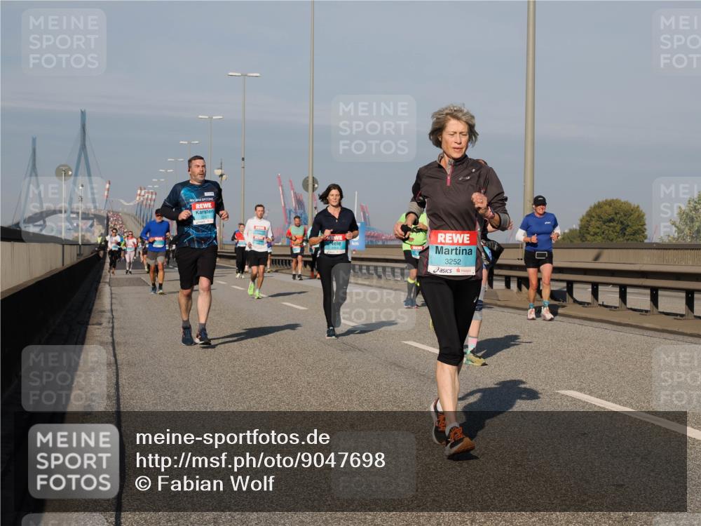 03.10.2025 - Köhlbrandbrückenlauf Fabian Wolf http://msf.ph/oto/9047698 03.10.2025 09:59:48 Position 3 2064, 3252 meine-sportfotos.de