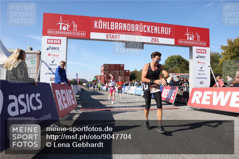 03.10.2025 - Köhlbrandbrückenlauf Lena Gebhardt http://msf.ph/oto/9047704 03.10.2025 13:03:25 Ziel 4208, 4225, 4252, 4268, 4283, 4300, 4454, 4856, 5048, 5063, 6194, 6207, 6279, 6612, 6632 meine-sportfotos.de