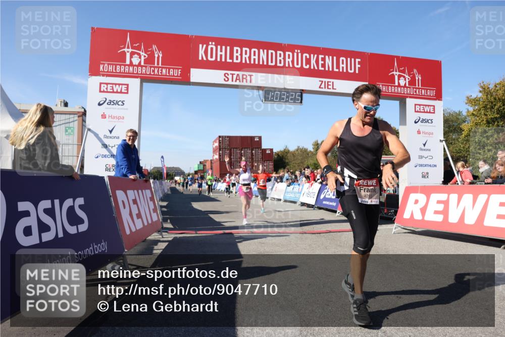 03.10.2025 - Köhlbrandbrückenlauf Lena Gebhardt http://msf.ph/oto/9047710 03.10.2025 13:03:25 Ziel 4208, 4225, 4252, 4268, 4283, 4300, 4454, 4856, 5048, 5063, 6194, 6207, 6279, 6612, 6632 meine-sportfotos.de