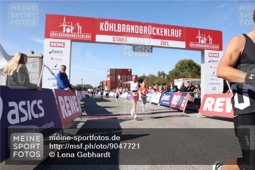 03.10.2025 - Köhlbrandbrückenlauf Lena Gebhardt http://msf.ph/oto/9047721 03.10.2025 13:03:26 Ziel 4208, 4214, 4225, 4252, 4268, 4283, 4300, 4454, 4856, 5063, 5707, 6194, 6207, 6279, 6612, 6632 meine-sportfotos.de
