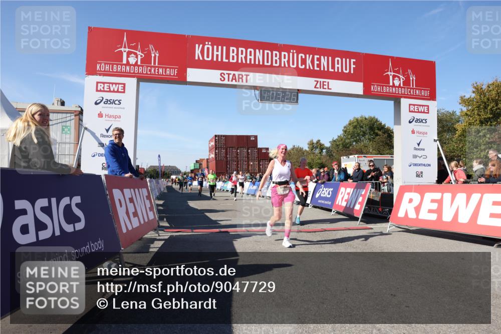 03.10.2025 - Köhlbrandbrückenlauf Lena Gebhardt http://msf.ph/oto/9047729 03.10.2025 13:03:26 Ziel 4208, 4214, 4225, 4252, 4268, 4283, 4300, 4454, 4856, 5063, 5707, 6194, 6207, 6279, 6612, 6632 meine-sportfotos.de
