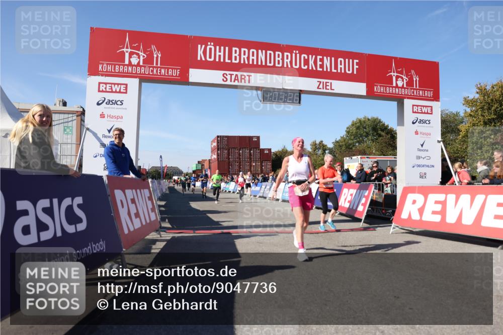 03.10.2025 - Köhlbrandbrückenlauf Lena Gebhardt http://msf.ph/oto/9047736 03.10.2025 13:03:27 Ziel 4208, 4214, 4225, 4252, 4268, 4283, 4300, 4454, 4507, 5063, 5707, 6194, 6207, 6612, 6632 meine-sportfotos.de