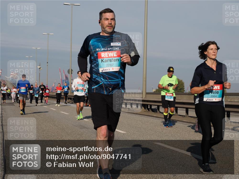 03.10.2025 - Köhlbrandbrückenlauf Fabian Wolf http://msf.ph/oto/9047741 03.10.2025 09:59:52 Position 3 2287, 2064 meine-sportfotos.de