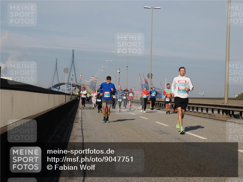 03.10.2025 - Köhlbrandbrückenlauf Fabian Wolf http://msf.ph/oto/9047751 03.10.2025 09:59:53 Position 3  meine-sportfotos.de