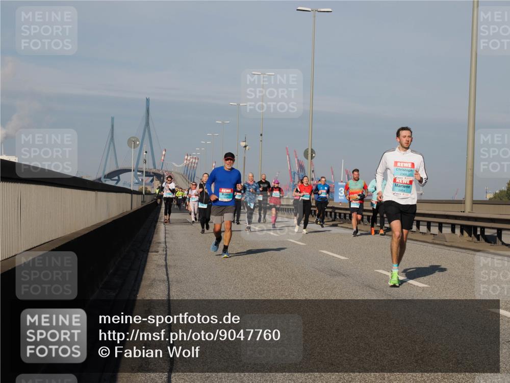 03.10.2025 - Köhlbrandbrückenlauf Fabian Wolf http://msf.ph/oto/9047760 03.10.2025 09:59:54 Position 3 3176, 2454 meine-sportfotos.de