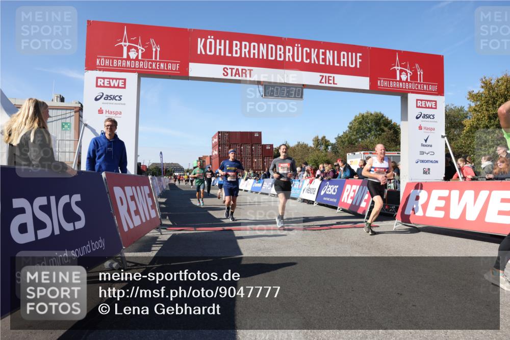03.10.2025 - Köhlbrandbrückenlauf Lena Gebhardt http://msf.ph/oto/9047777 03.10.2025 13:03:31 Ziel 4214, 4225, 4252, 4283, 4300, 4454, 4507, 5063, 5707, 6194, 6207, 6632 meine-sportfotos.de