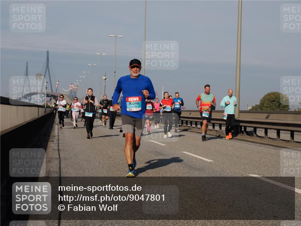 03.10.2025 - Köhlbrandbrückenlauf Fabian Wolf http://msf.ph/oto/9047801 03.10.2025 09:59:57 Position 3 3176 meine-sportfotos.de