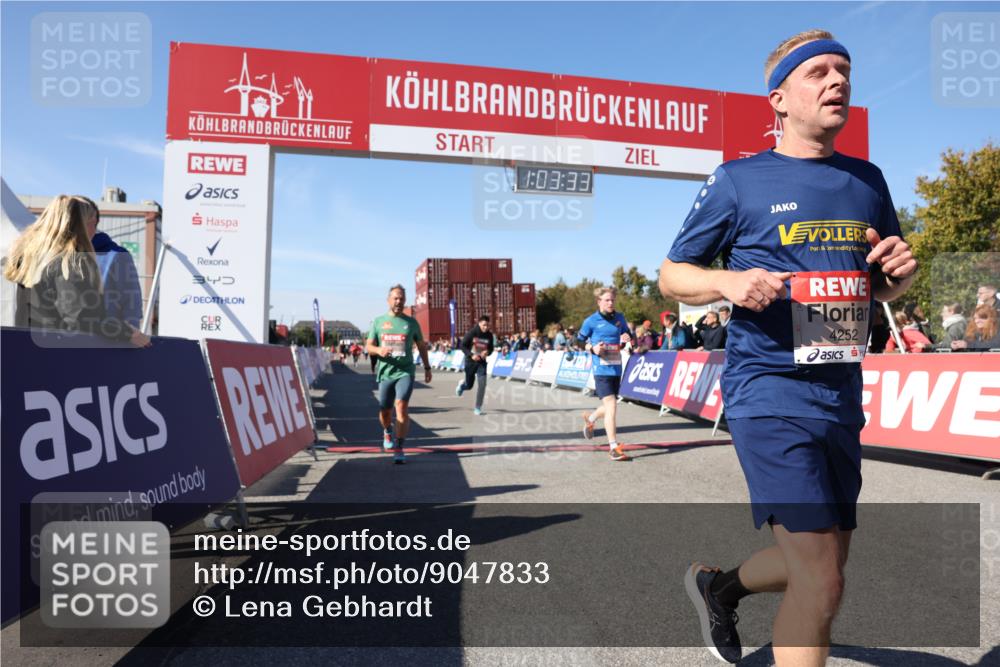 03.10.2025 - Köhlbrandbrückenlauf Lena Gebhardt http://msf.ph/oto/9047833 03.10.2025 13:03:33 Ziel 4214, 4225, 4252, 4283, 4300, 4422, 4454, 4507, 5707, 6025, 6194, 6207, 6632 meine-sportfotos.de