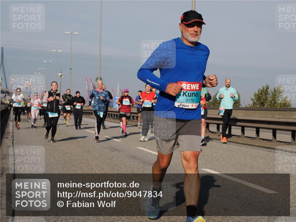 03.10.2025 - Köhlbrandbrückenlauf Fabian Wolf http://msf.ph/oto/9047834 03.10.2025 09:59:59 Position 3 3176 meine-sportfotos.de