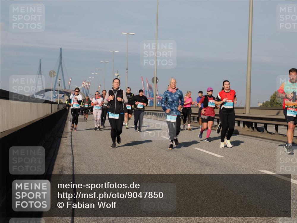 03.10.2025 - Köhlbrandbrückenlauf Fabian Wolf http://msf.ph/oto/9047850 03.10.2025 10:00:00 Position 3  meine-sportfotos.de