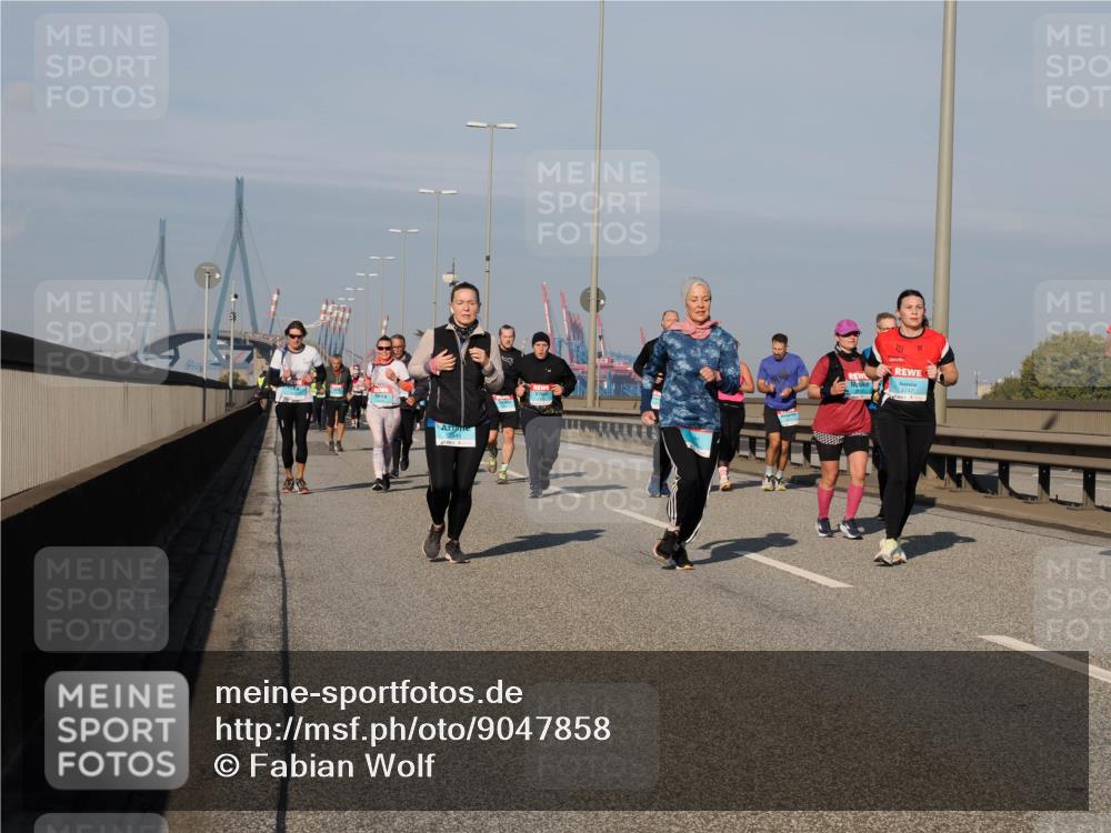 03.10.2025 - Köhlbrandbrückenlauf Fabian Wolf http://msf.ph/oto/9047858 03.10.2025 10:00:00 Position 3  meine-sportfotos.de
