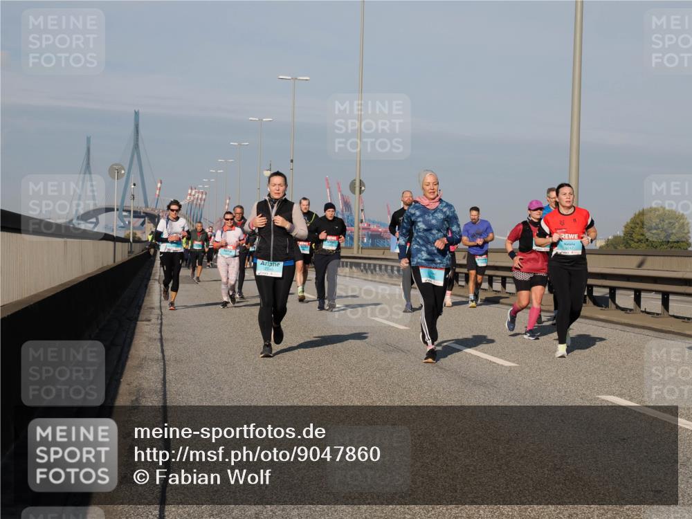 03.10.2025 - Köhlbrandbrückenlauf Fabian Wolf http://msf.ph/oto/9047860 03.10.2025 10:00:00 Position 3 3747 meine-sportfotos.de