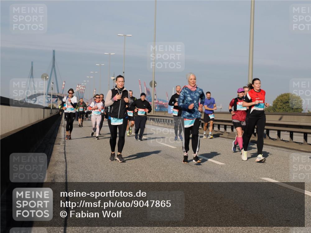 03.10.2025 - Köhlbrandbrückenlauf Fabian Wolf http://msf.ph/oto/9047865 03.10.2025 10:00:01 Position 3  meine-sportfotos.de