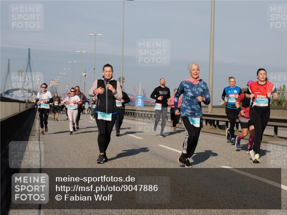 03.10.2025 - Köhlbrandbrückenlauf Fabian Wolf http://msf.ph/oto/9047886 03.10.2025 10:00:01 Position 3 2949, 3747 meine-sportfotos.de