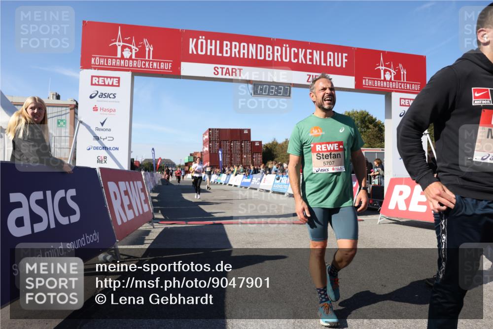 03.10.2025 - Köhlbrandbrückenlauf Lena Gebhardt http://msf.ph/oto/9047901 03.10.2025 13:03:37 Ziel 4063, 4214, 4252, 4274, 4300, 4422, 4454, 4507, 5639, 5707, 5799, 6025, 6194, 6207 meine-sportfotos.de