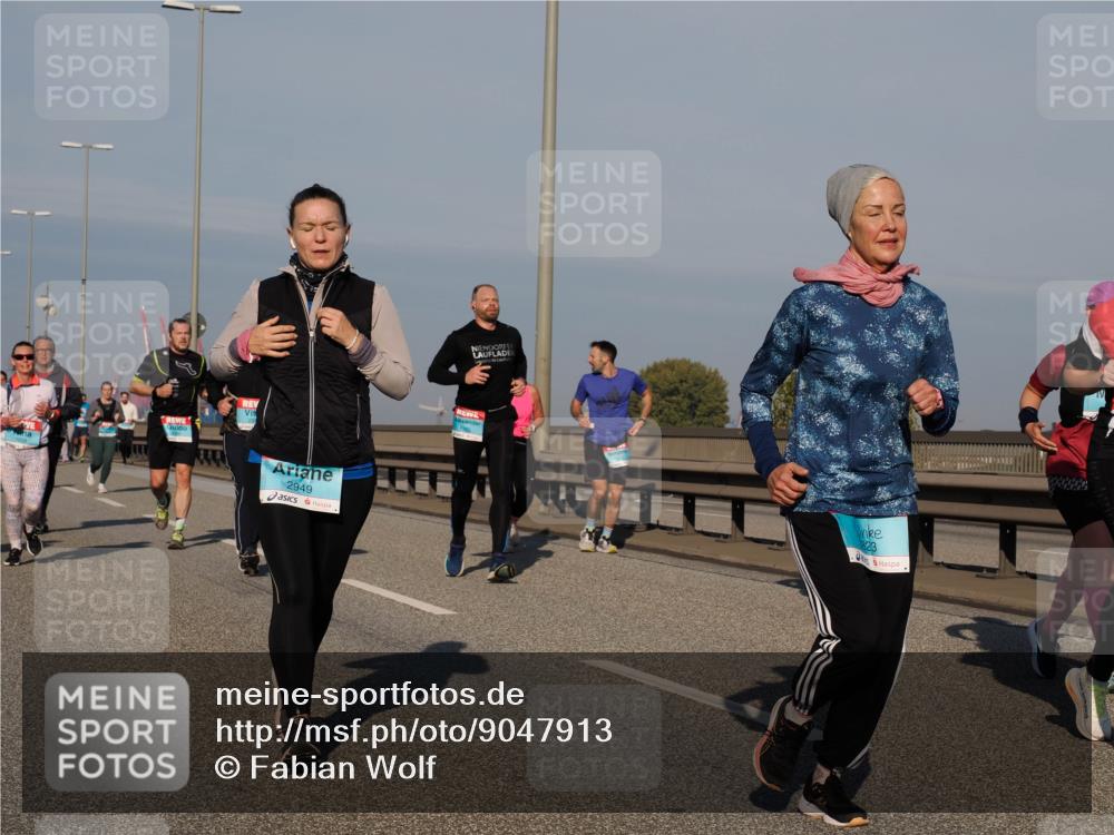 03.10.2025 - Köhlbrandbrückenlauf Fabian Wolf http://msf.ph/oto/9047913 03.10.2025 10:00:03 Position 3 2949, 823 meine-sportfotos.de