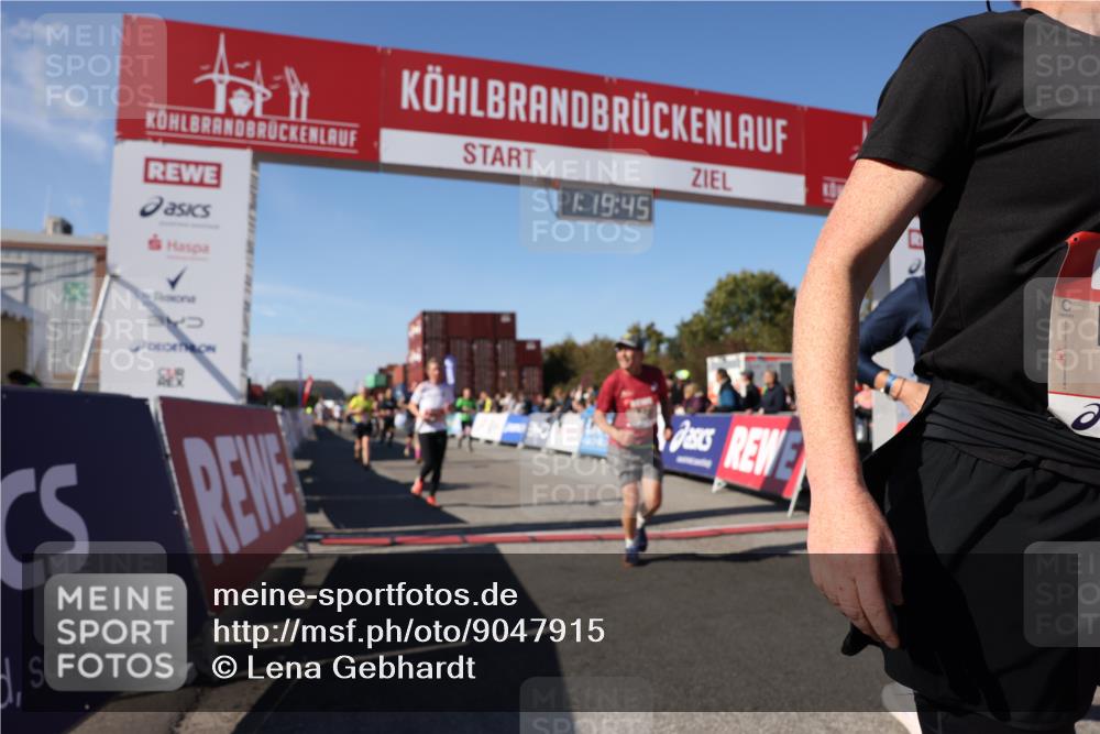 03.10.2025 - Köhlbrandbrückenlauf Lena Gebhardt http://msf.ph/oto/9047915 03.10.2025 13:19:46 Ziel 4376, 4539, 4981, 5047, 5059, 5148, 5647, 5648, 5650, 5704, 5838, 5931, 5975, 6382, 6383, 6509, 6600, 6660, 6730 meine-sportfotos.de
