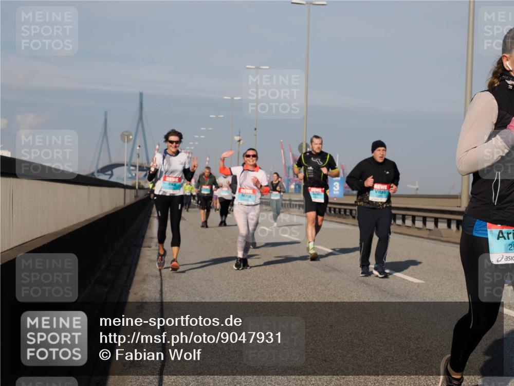 03.10.2025 - Köhlbrandbrückenlauf Fabian Wolf http://msf.ph/oto/9047931 03.10.2025 10:00:04 Position 3 53, 29 meine-sportfotos.de