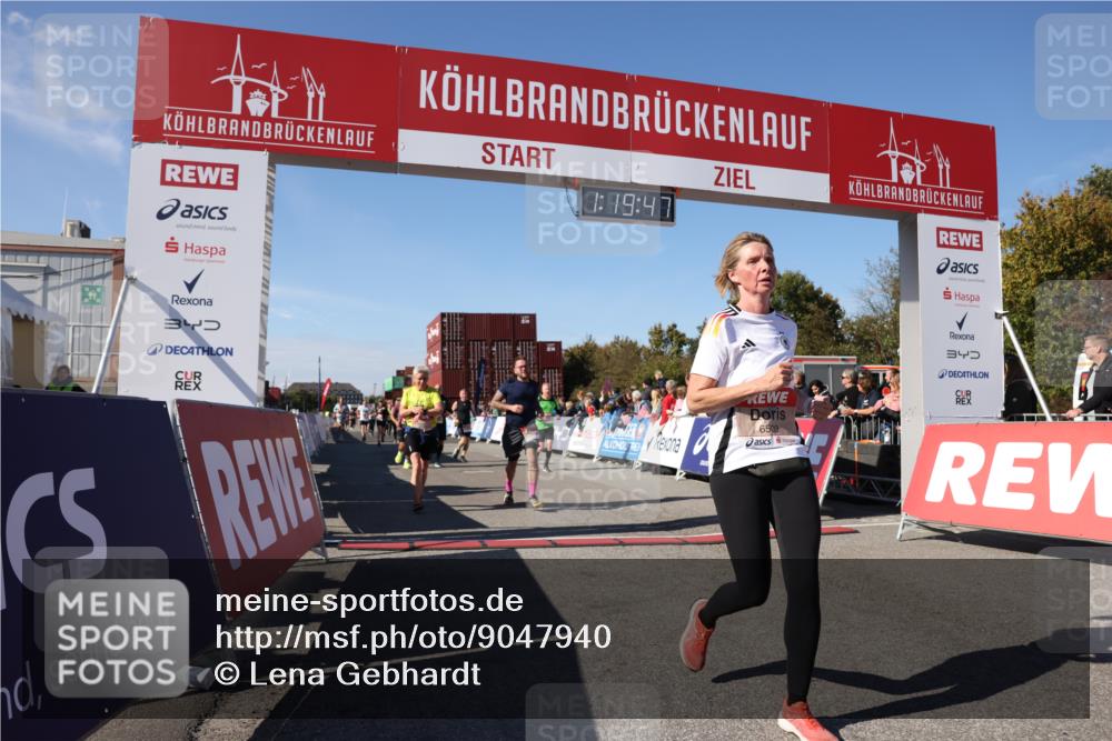 03.10.2025 - Köhlbrandbrückenlauf Lena Gebhardt http://msf.ph/oto/9047940 03.10.2025 13:19:48 Ziel 4376, 4539, 4981, 5047, 5059, 5148, 5647, 5648, 5650, 5704, 5841, 5931, 5975, 6068, 6382, 6383, 6509, 6600, 6660, 6663, 6730 meine-sportfotos.de