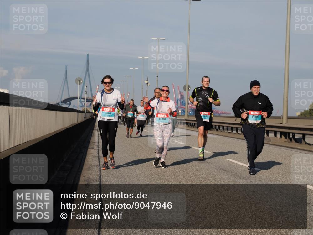 03.10.2025 - Köhlbrandbrückenlauf Fabian Wolf http://msf.ph/oto/9047946 03.10.2025 10:00:05 Position 3 1671, 2372 meine-sportfotos.de