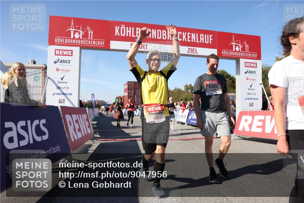 03.10.2025 - Köhlbrandbrückenlauf Lena Gebhardt http://msf.ph/oto/9047956 03.10.2025 13:03:43 Ziel 4063, 4274, 4322, 4422, 4507, 5639, 5799, 6025 meine-sportfotos.de
