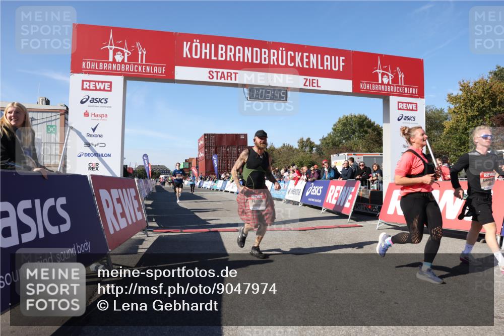 03.10.2025 - Köhlbrandbrückenlauf Lena Gebhardt http://msf.ph/oto/9047974 03.10.2025 13:03:45 Ziel 4063, 4274, 4322, 4422, 5639, 5799, 6025, 6341, 6706 meine-sportfotos.de