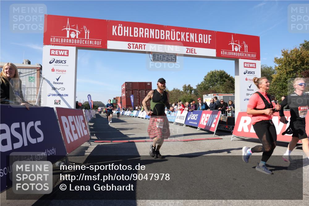 03.10.2025 - Köhlbrandbrückenlauf Lena Gebhardt http://msf.ph/oto/9047978 03.10.2025 13:03:45 Ziel 4063, 4274, 4322, 4422, 5639, 5799, 6025, 6341, 6706 meine-sportfotos.de