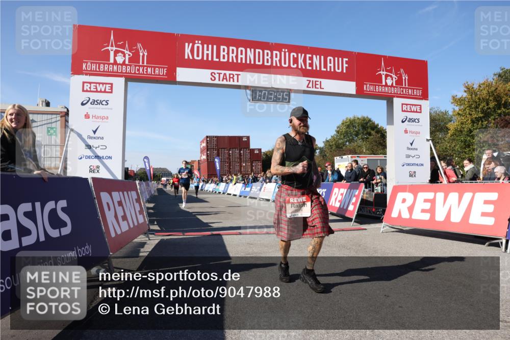 03.10.2025 - Köhlbrandbrückenlauf Lena Gebhardt http://msf.ph/oto/9047988 03.10.2025 13:03:46 Ziel 4063, 4274, 4322, 4422, 5414, 5639, 5799, 6025, 6341, 6706 meine-sportfotos.de