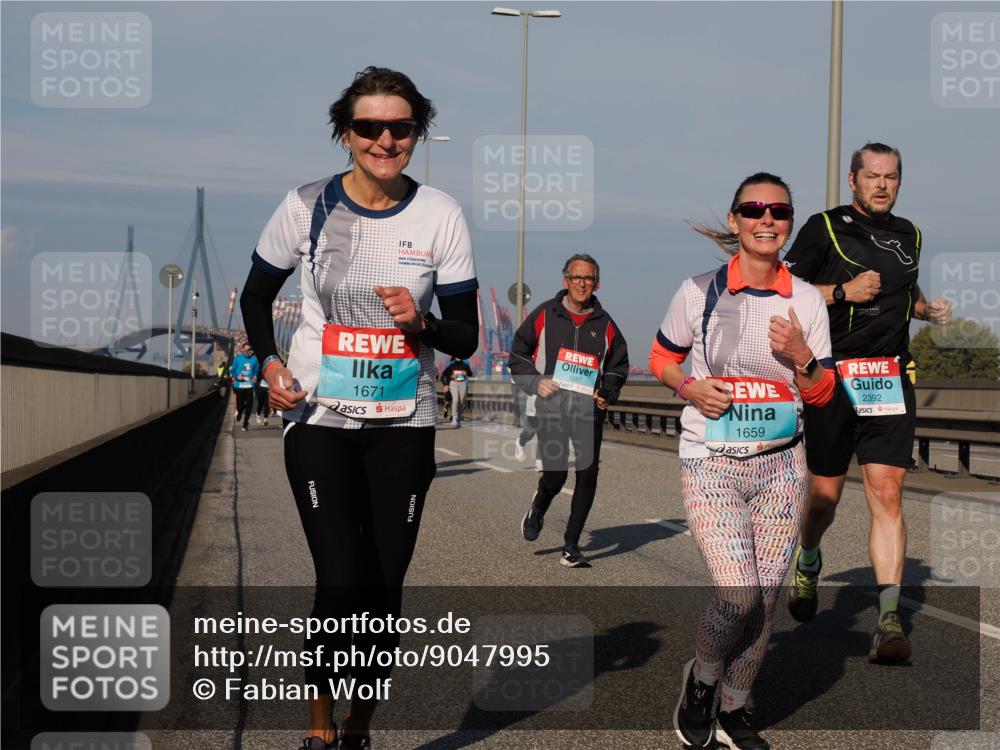 03.10.2025 - Köhlbrandbrückenlauf Fabian Wolf http://msf.ph/oto/9047995 03.10.2025 10:00:07 Position 3 1671, 1287, 1659, 2392 meine-sportfotos.de