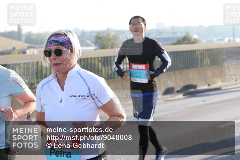 03.10.2025 - Köhlbrandbrückenlauf Lena Gebhardt http://msf.ph/oto/9048008 03.10.2025 09:30:09 Position 1 3801 meine-sportfotos.de