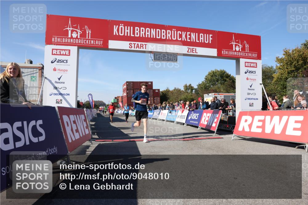 03.10.2025 - Köhlbrandbrückenlauf Lena Gebhardt http://msf.ph/oto/9048010 03.10.2025 13:03:48 Ziel 4063, 4274, 4322, 4422, 5414, 5639, 5799, 6025, 6341, 6706 meine-sportfotos.de