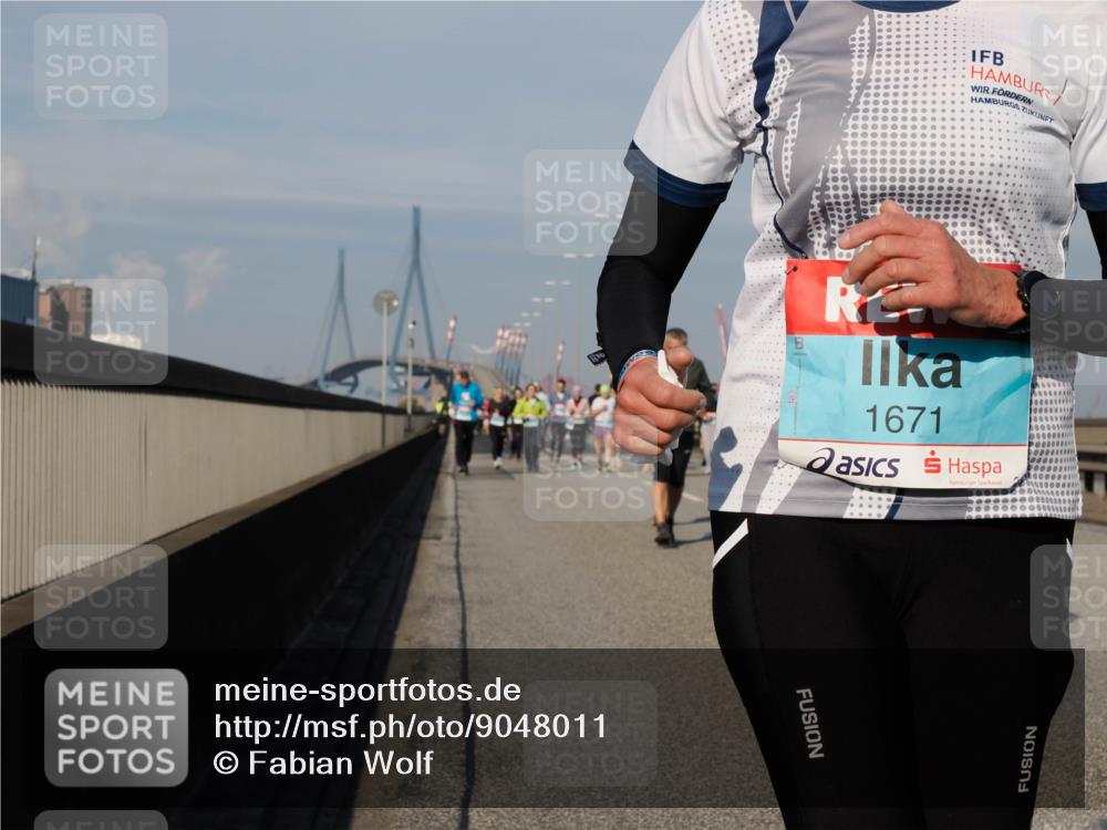 03.10.2025 - Köhlbrandbrückenlauf Fabian Wolf http://msf.ph/oto/9048011 03.10.2025 10:00:08 Position 3 1671 meine-sportfotos.de