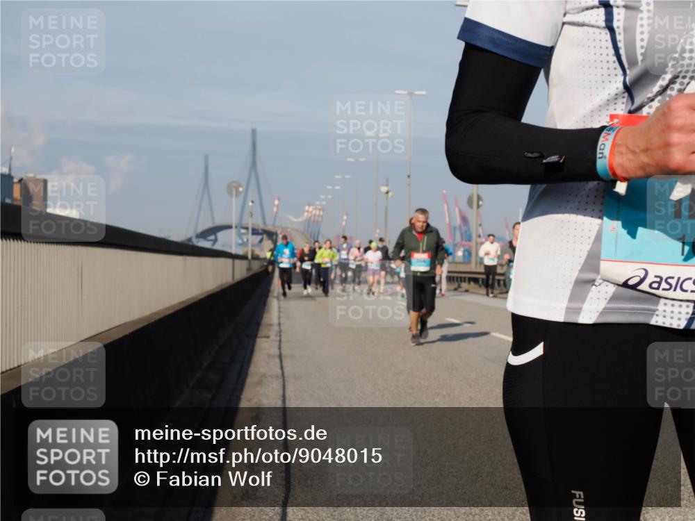 03.10.2025 - Köhlbrandbrückenlauf Fabian Wolf http://msf.ph/oto/9048015 03.10.2025 10:00:08 Position 3  meine-sportfotos.de