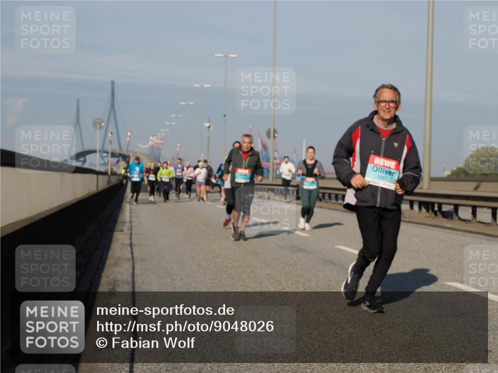 03.10.2025 - Köhlbrandbrückenlauf Fabian Wolf http://msf.ph/oto/9048026 03.10.2025 10:00:09 Position 3 1287 meine-sportfotos.de