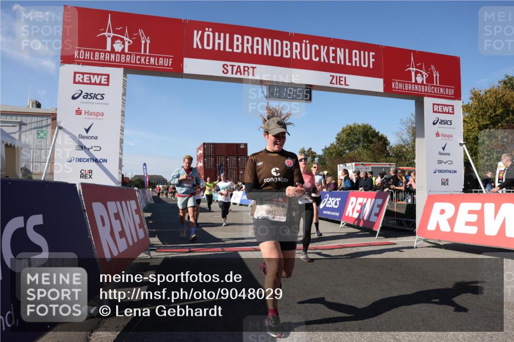 03.10.2025 - Köhlbrandbrückenlauf Lena Gebhardt http://msf.ph/oto/9048029 03.10.2025 13:19:55 Ziel 4376, 4539, 4721, 5059, 5656, 5657, 5658, 5704, 5841, 6068, 6414, 6509, 6567, 6568, 6660, 6663, 6730 meine-sportfotos.de