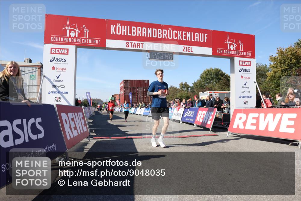 03.10.2025 - Köhlbrandbrückenlauf Lena Gebhardt http://msf.ph/oto/9048035 03.10.2025 13:03:49 Ziel 4063, 4274, 4322, 5098, 5414, 5447, 5639, 5799, 6025, 6315, 6341, 6706 meine-sportfotos.de