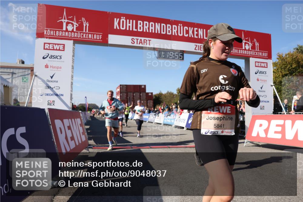 03.10.2025 - Köhlbrandbrückenlauf Lena Gebhardt http://msf.ph/oto/9048037 03.10.2025 13:19:55 Ziel 4376, 4539, 4721, 5059, 5656, 5657, 5658, 5704, 5841, 6068, 6414, 6509, 6567, 6568, 6660, 6663, 6730 meine-sportfotos.de