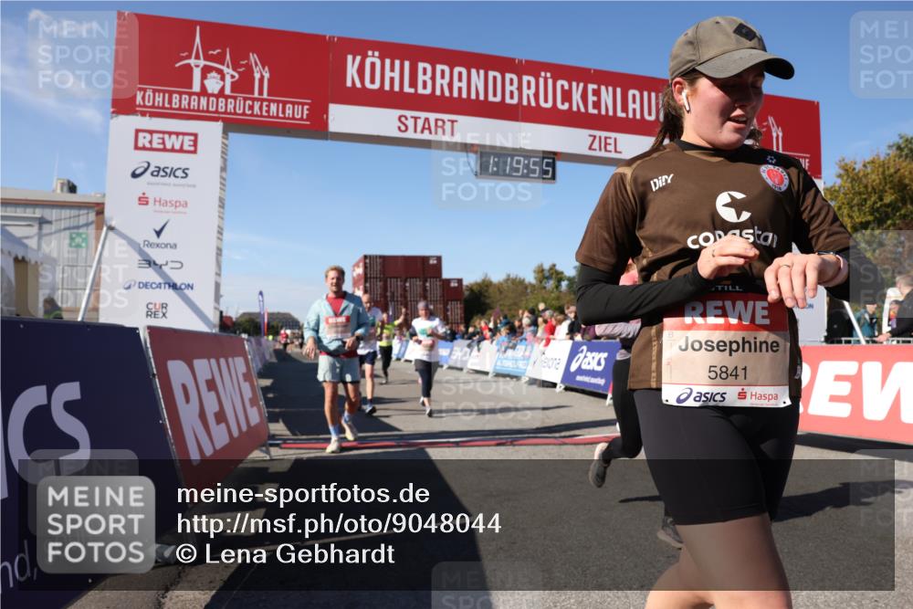 03.10.2025 - Köhlbrandbrückenlauf Lena Gebhardt http://msf.ph/oto/9048044 03.10.2025 13:19:56 Ziel 4376, 4539, 4721, 5059, 5656, 5657, 5658, 5704, 5841, 6068, 6414, 6567, 6568, 6660, 6663, 6730 meine-sportfotos.de