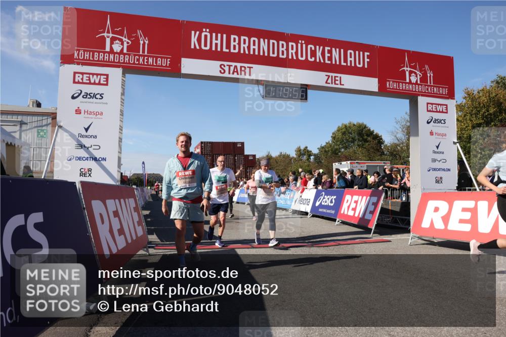 03.10.2025 - Köhlbrandbrückenlauf Lena Gebhardt http://msf.ph/oto/9048052 03.10.2025 13:19:57 Ziel 4376, 4433, 4539, 4721, 5059, 5656, 5657, 5658, 5704, 5841, 6068, 6414, 6567, 6568, 6660, 6663, 6730 meine-sportfotos.de